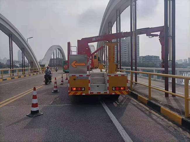 高空作業車司機必讀 高空作業車司機必讀